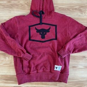 Red Pullover Hoodie with Graphic Design and Ribbed Cuffs